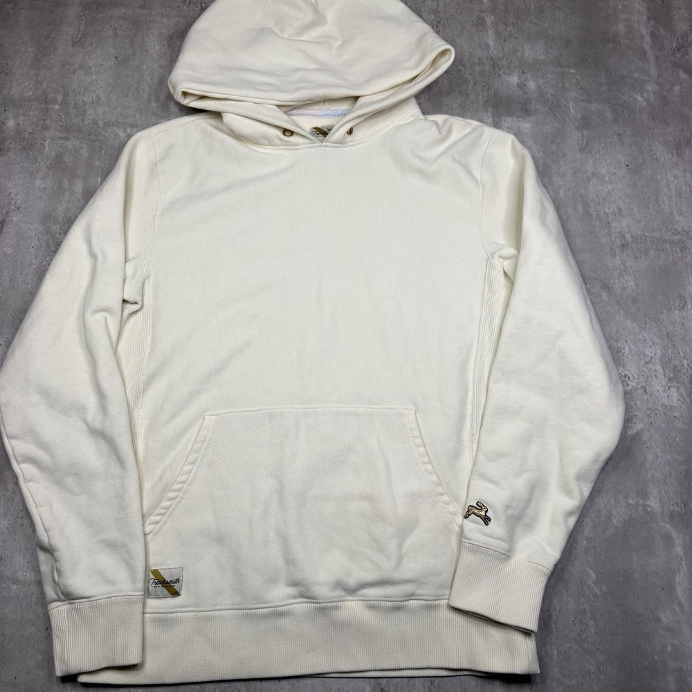 Tracksmith Hoodie Mens M Cream Pullover Kangaroo Pocket Running Logo Fleece